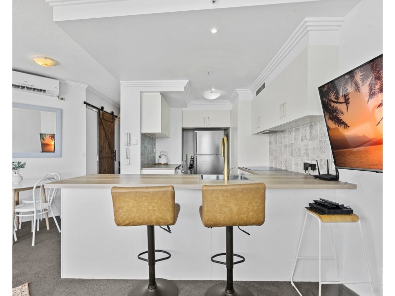 1007/182-192 Marine Parade, Labrador QLD 4215