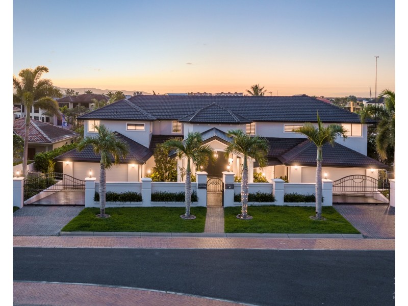 40-42 The Peninsula, Sovereign Islands QLD 4216