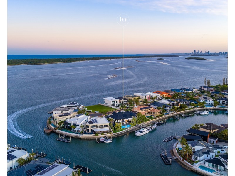 40-42 The Peninsula, Sovereign Islands QLD 4216