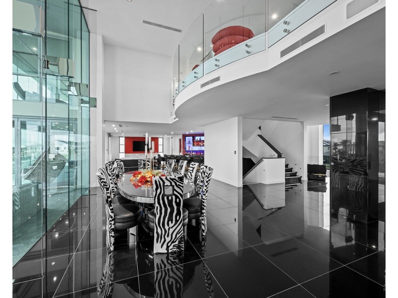 46-48 Royal Albert Crescent, Sovereign Islands QLD 4216