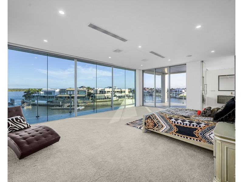 46-48 Royal Albert Crescent, Sovereign Islands QLD 4216
