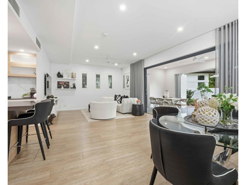 6048 Garda Avenue, Hope Island QLD 4212