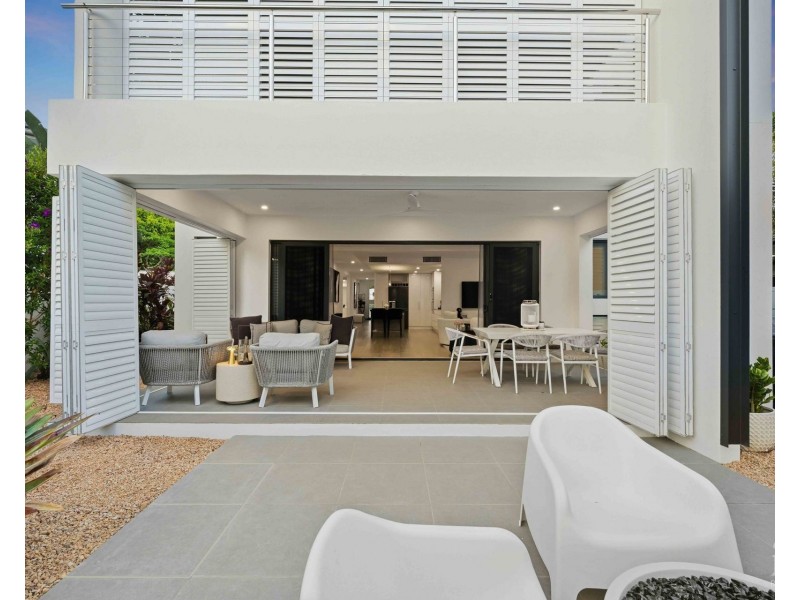 6048 Garda Avenue, Hope Island QLD 4212