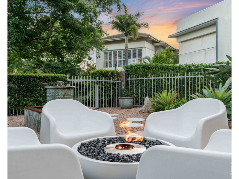 6048 Garda Avenue, Hope Island QLD 4212