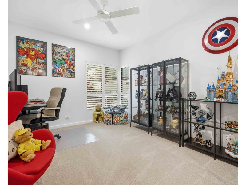 6048 Garda Avenue, Hope Island QLD 4212