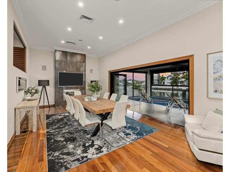 23 King Charles Drive, Sovereign Islands QLD 4216