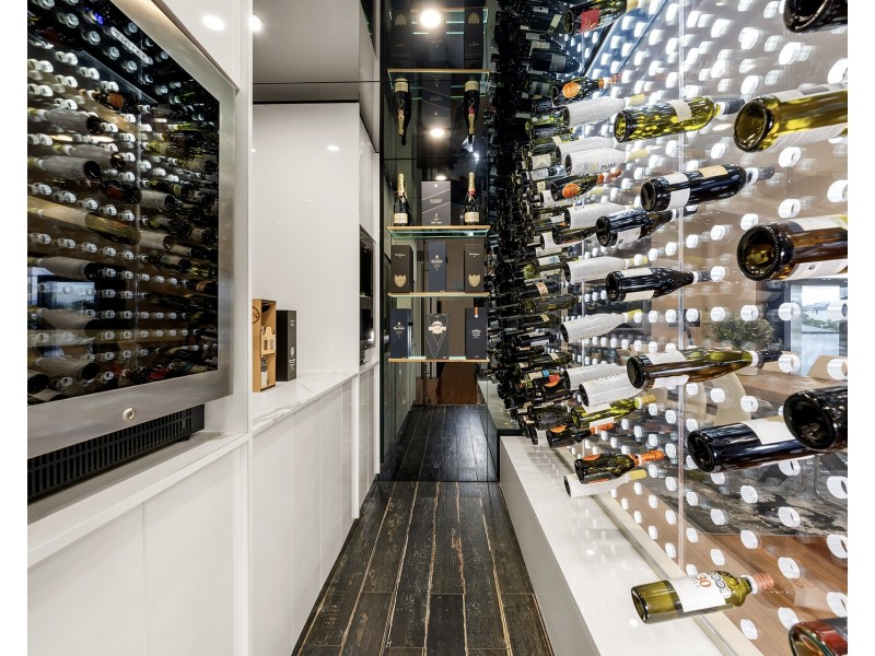 23 King Charles Drive, Sovereign Islands QLD 4216