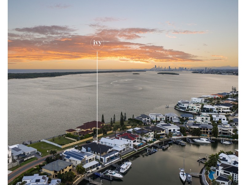23 King Charles Drive, Sovereign Islands QLD 4216