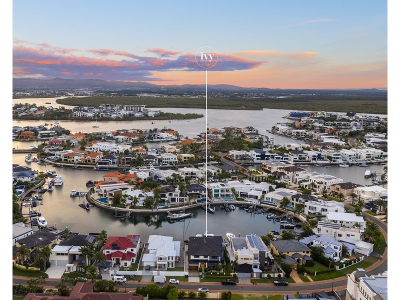 23 King Charles Drive, Sovereign Islands QLD 4216