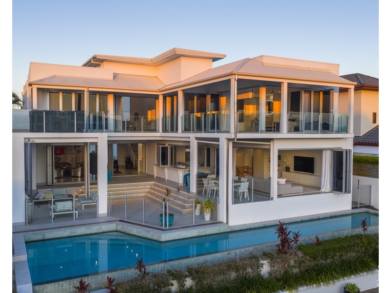 78 Royal Albert Crescent, Sovereign Islands QLD 4216