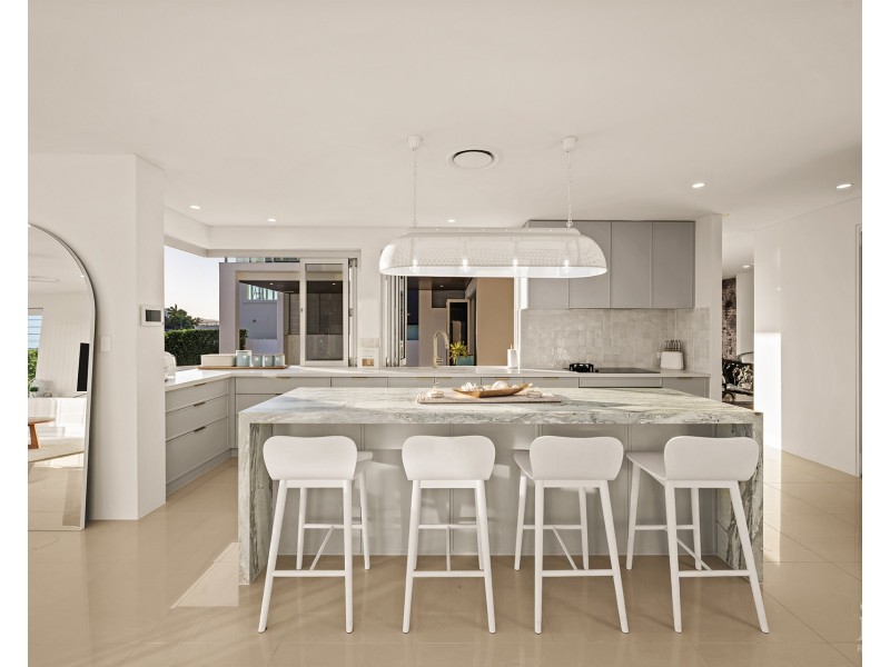 78 Royal Albert Crescent, Sovereign Islands QLD 4216