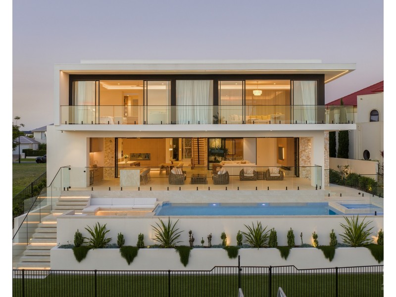 2629 Virginia Drive, Hope Island QLD 4212