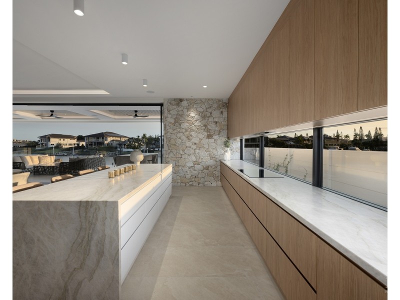 2629 Virginia Drive, Hope Island QLD 4212