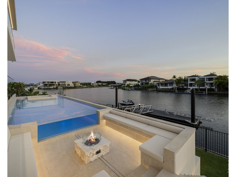 2629 Virginia Drive, Hope Island QLD 4212