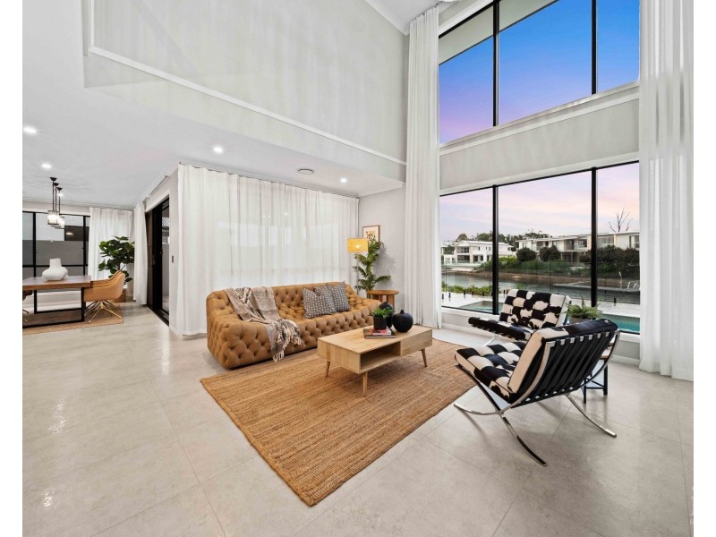 188 Lake Serenity Boulevard, Helensvale QLD 4212