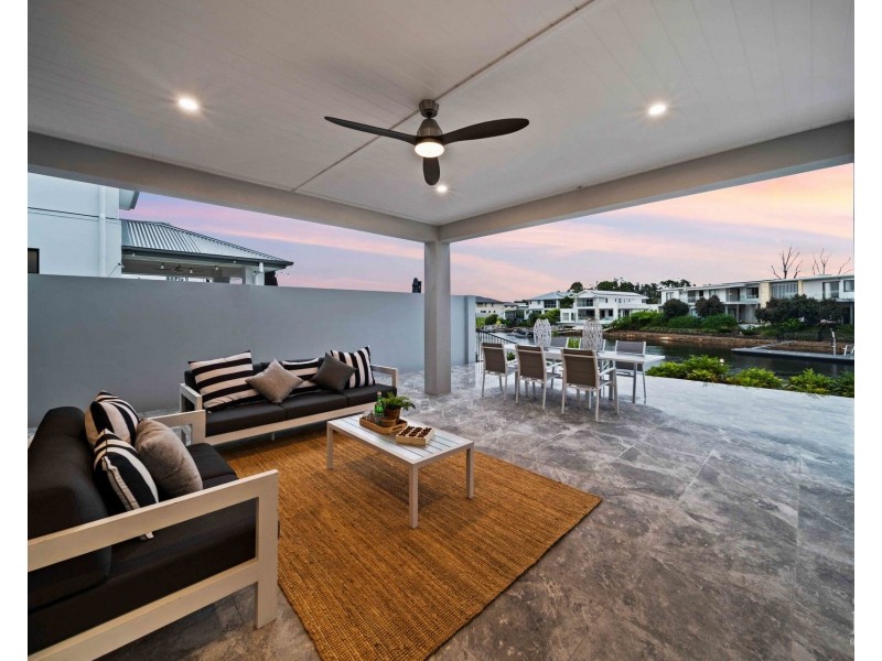 188 Lake Serenity Boulevard, Helensvale QLD 4212