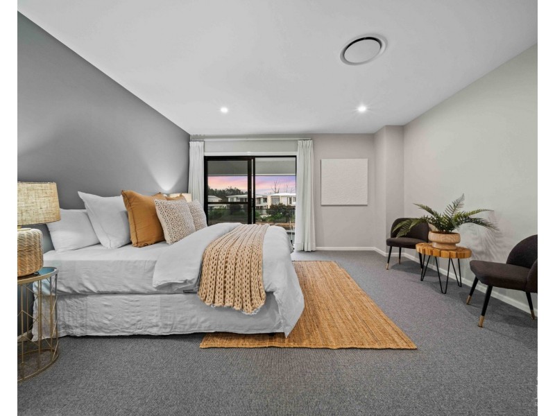 188 Lake Serenity Boulevard, Helensvale QLD 4212