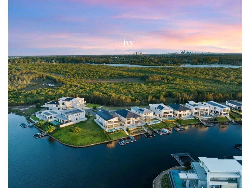 188 Lake Serenity Boulevard, Helensvale QLD 4212