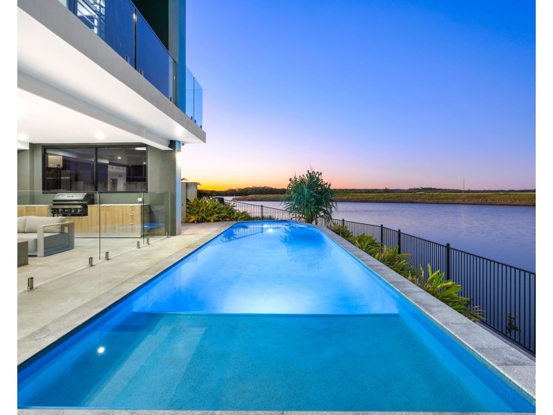 85 Marina Parade, Jacobs Well QLD 4208