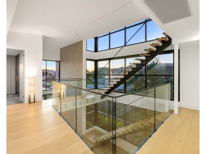 85 Marina Parade, Jacobs Well QLD 4208