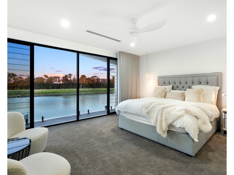 85 Marina Parade, Jacobs Well QLD 4208