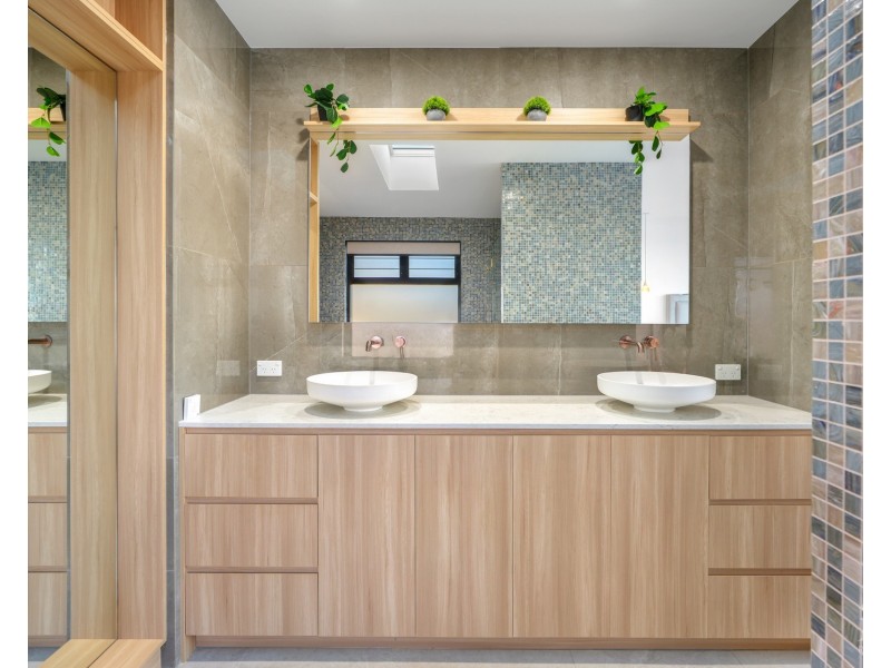 85 Marina Parade, Jacobs Well QLD 4208