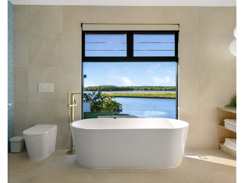 85 Marina Parade, Jacobs Well QLD 4208