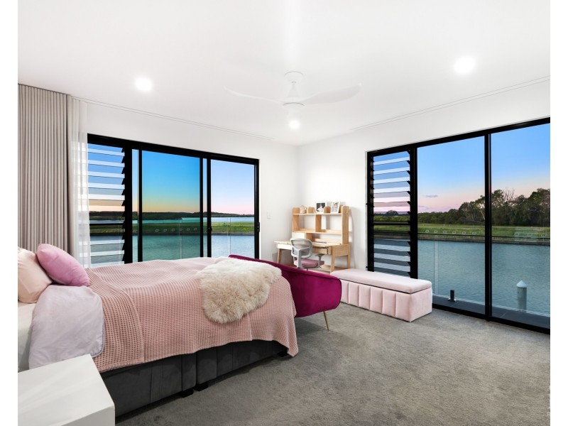 85 Marina Parade, Jacobs Well QLD 4208