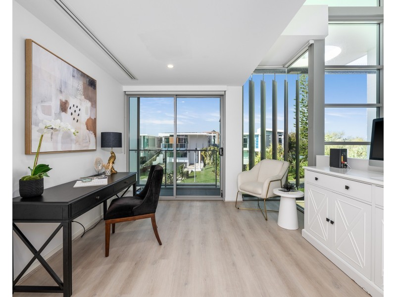 8103/2 Ephraim Island Parade, Paradise Point QLD 4216