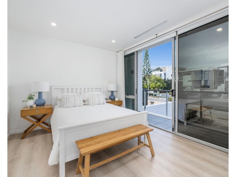 8103/2 Ephraim Island Parade, Paradise Point QLD 4216