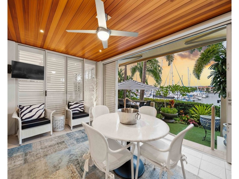 1789/1 Rialto Quay Drive, Hope Island QLD 4212