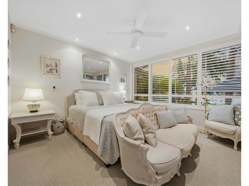 1789/1 Rialto Quay Drive, Hope Island QLD 4212