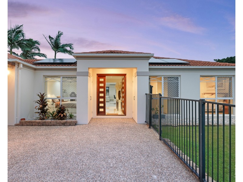 88 Burrendong Road, Coombabah QLD 4216