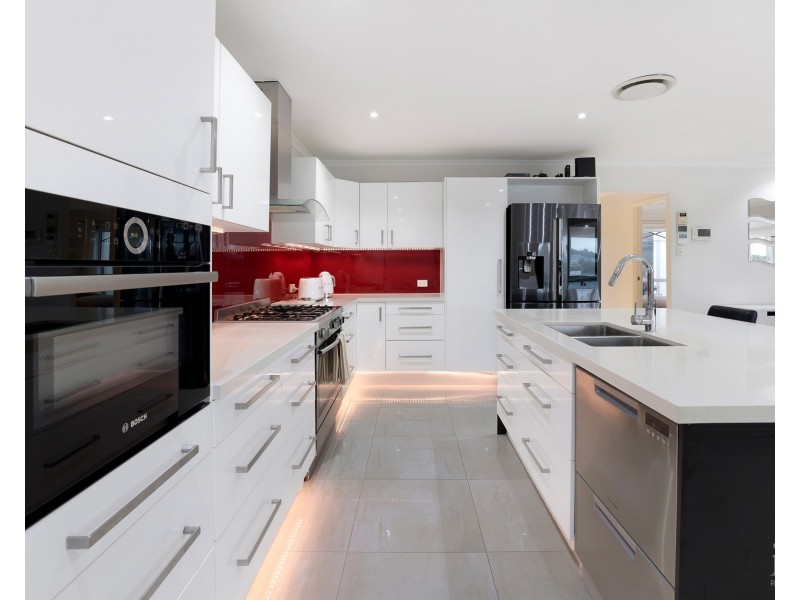 88 Burrendong Road, Coombabah QLD 4216