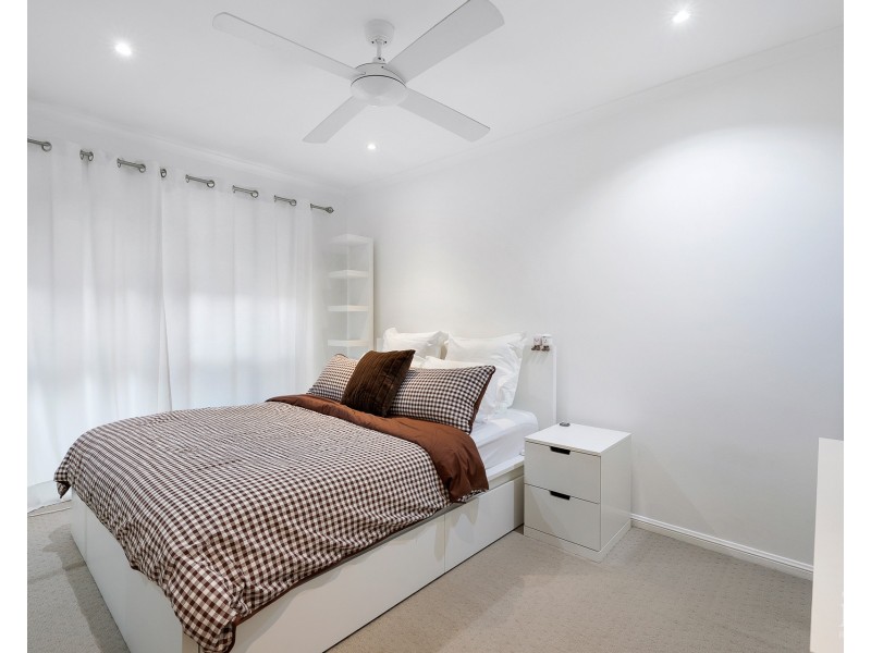 88 Burrendong Road, Coombabah QLD 4216