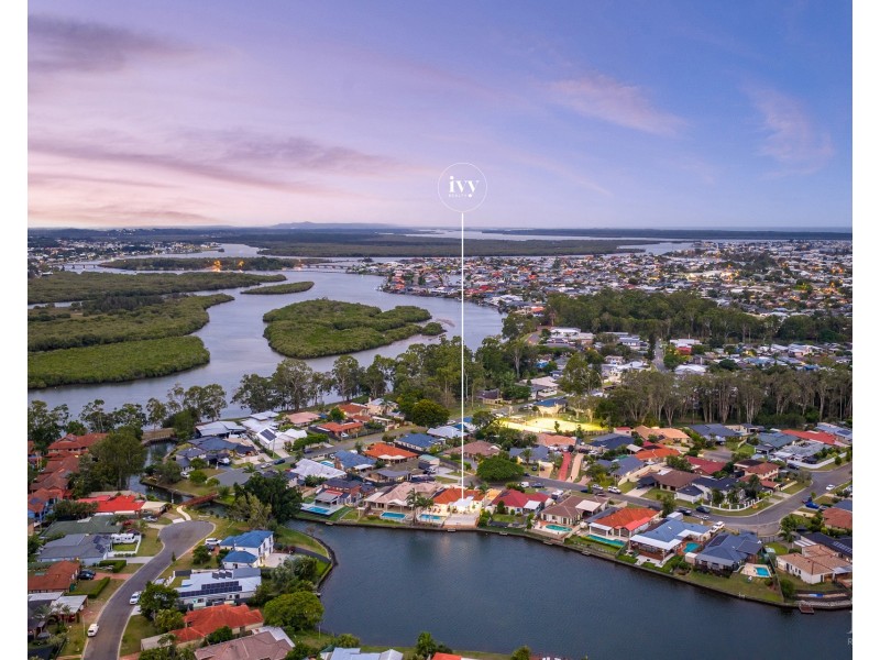 88 Burrendong Road, Coombabah QLD 4216