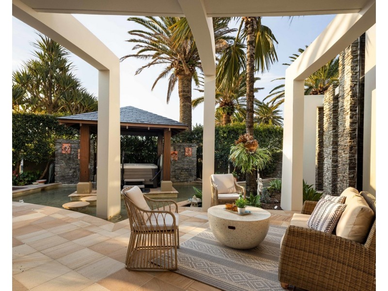 31 The Sovereign Mile, Sovereign Islands QLD 4216