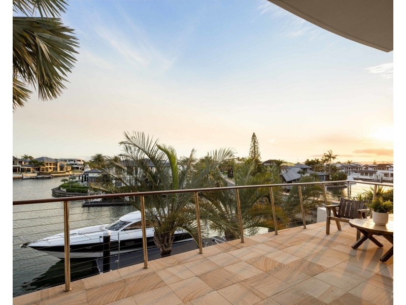 31 The Sovereign Mile, Sovereign Islands QLD 4216