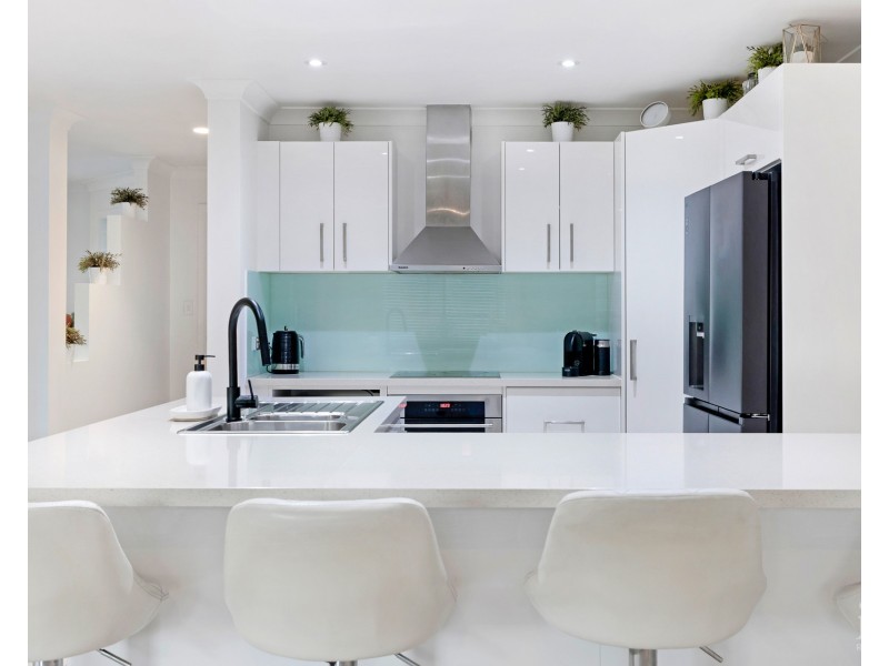 34 Wendoree Way, Coombabah QLD 4216