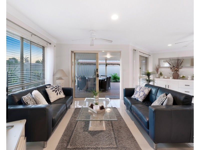 34 Wendoree Way, Coombabah QLD 4216