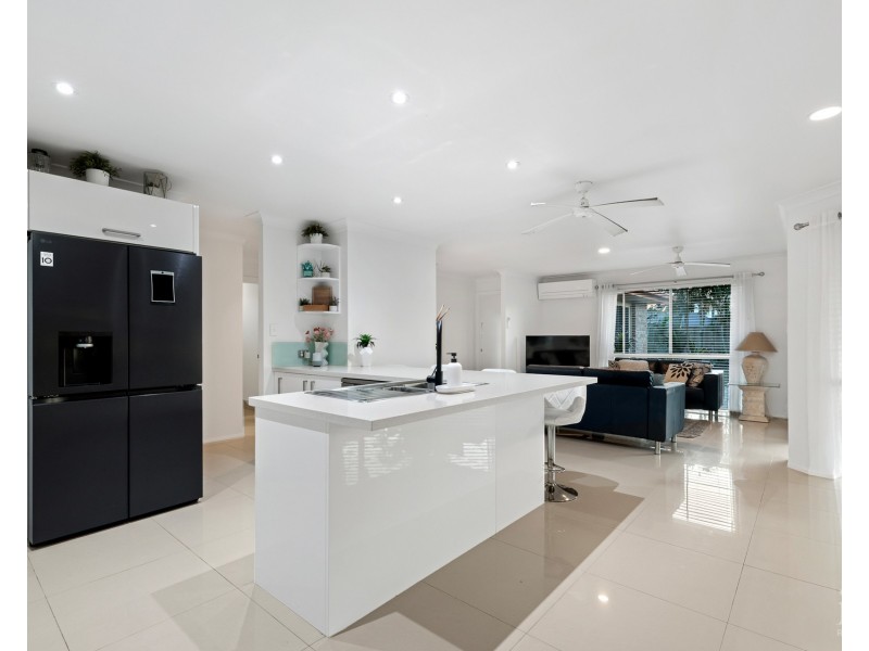 34 Wendoree Way, Coombabah QLD 4216