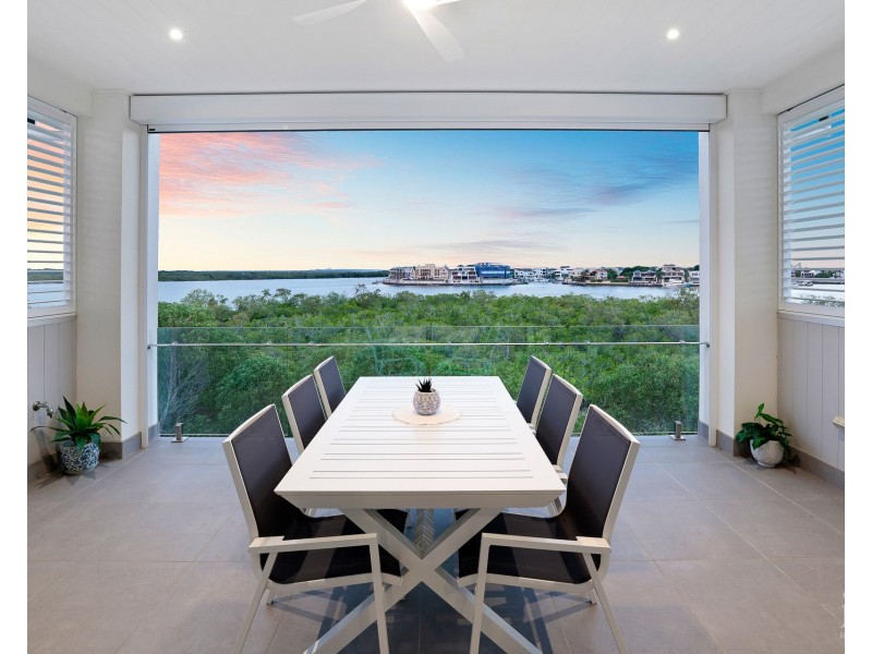 10 Belair Crescent, Paradise Point QLD 4216