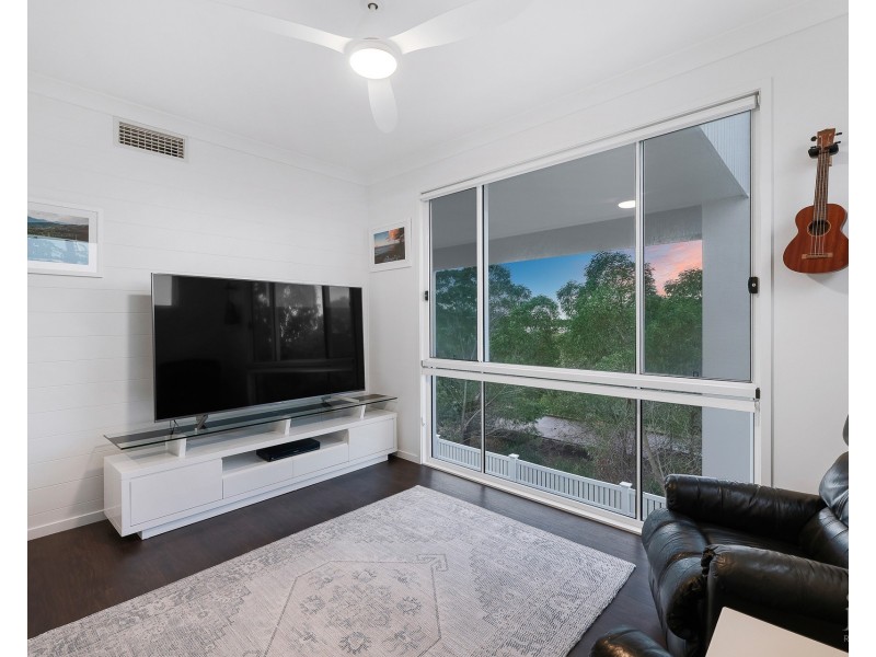 10 Belair Crescent, Paradise Point QLD 4216