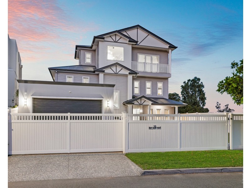 10 Belair Crescent, Paradise Point QLD 4216