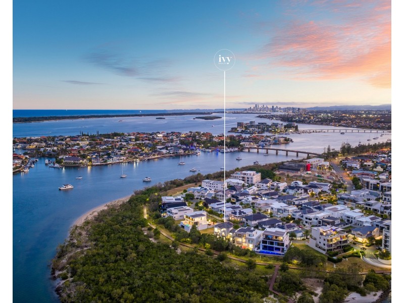 10 Belair Crescent, Paradise Point QLD 4216