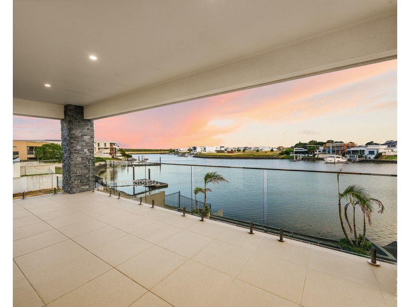 1048 Edgecliff Place, Sanctuary Cove QLD 4212