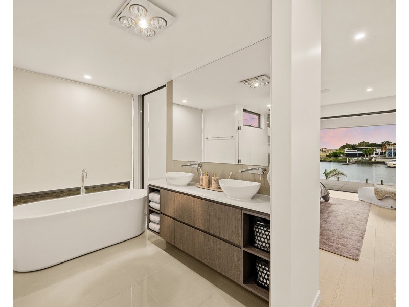 1048 Edgecliff Place, Sanctuary Cove QLD 4212