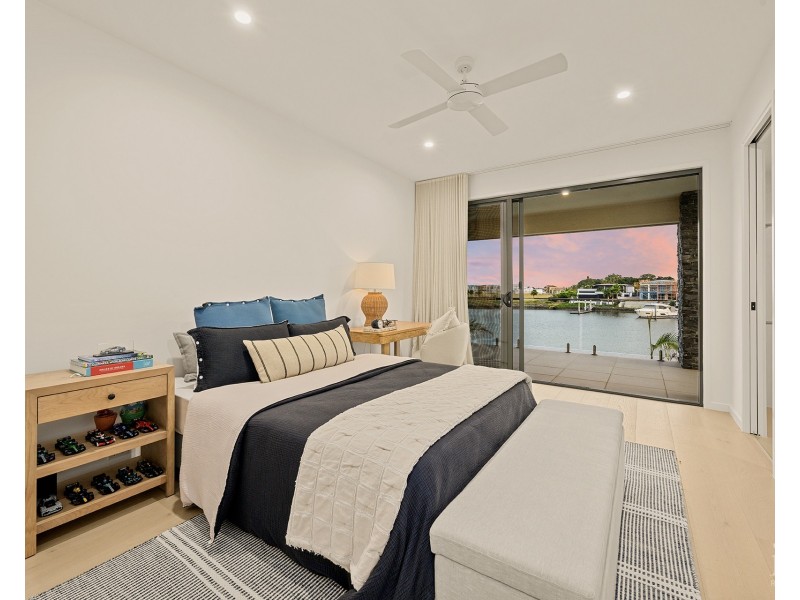 1048 Edgecliff Place, Sanctuary Cove QLD 4212