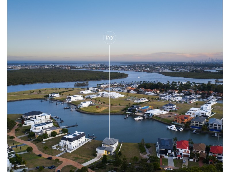 1048 Edgecliff Place, Sanctuary Cove QLD 4212