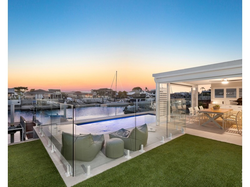 26 O’Grady Drive, Paradise Point QLD 4216